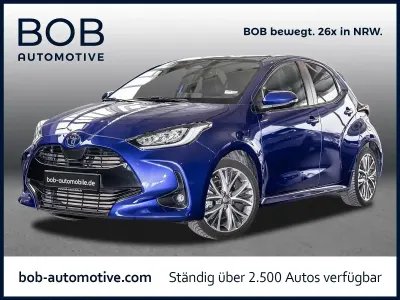Gebraucht Toyota Yaris Hybrid Premium 131 PS (96 kW) 2024 Blau Kleinwagen
