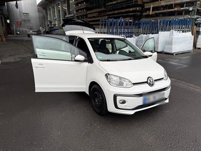 Second-hand VW up! 75 CP (55 kW) 2018 Alb Hatchback