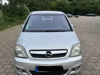 Gebraucht Opel Meriva 105 PS (77 kW) 2006 Silber Van / Kleinbus