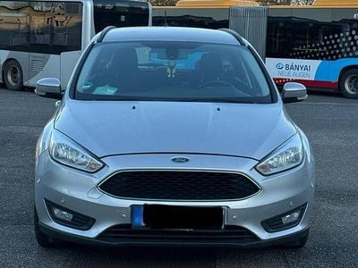 Usata Ford Focus 105 CV (77 kW) 2015 Argento Station wagon