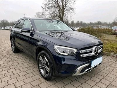 Gebraucht Mercedes GLC300e 211 PS (155 kW) 2021 Blau SUV