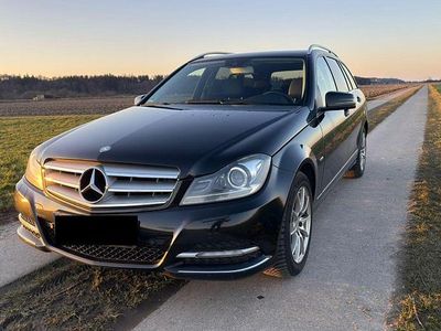 Gebraucht Mercedes C250 Avantgarde 204 PS (150 kW) 2012 Schwarz Kombi