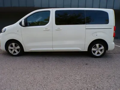 Gebraucht Peugeot Traveller 150 PS (110 kW) 2019 Weiß Van / Kleinbus