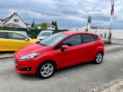 Gebraucht Ford Fiesta SYNC Edition 101 PS (74 kW) 2014 Rot Kleinwagen