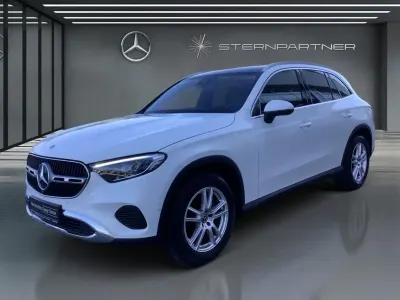 Gebraucht Mercedes GLC200 Avantgarde 204 PS (150 kW) 2024 Weiß SUV