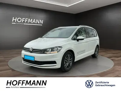 Gebraucht VW Touran Move 150 PS (110 kW) 2025 Weiß Van / Kleinbus