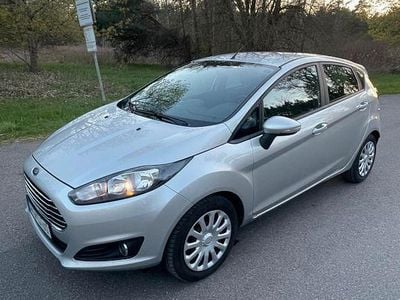 Usata Ford Fiesta SYNC Edition 75 CV (55 kW) 2014 Argento Utilitaria