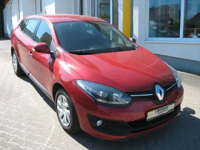 Używany Renault Mégane GrandTour Authentique 116 KM (85 kW) 2015 Czerwony Kombi