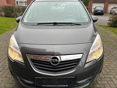 Grau Gebraucht 2011 Opel Meriva Van / Kleinbus | 4.300 € (Fairer Preis)