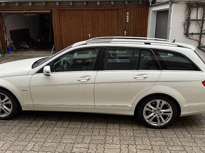 Gebraucht Mercedes C220 170 PS (125 kW) 2012 Weiß Limousine