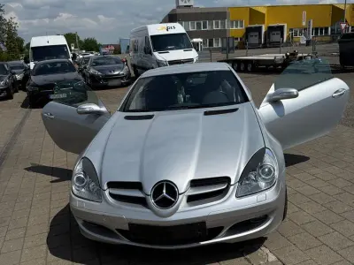 Gebraucht Mercedes SLK200 163 PS (119 kW) 2005 Silber Cabrio