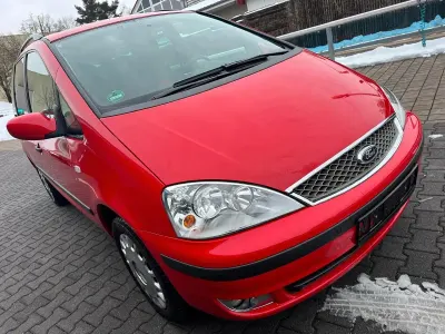 Second-hand Ford Galaxy Trend 140 CP (102 kW) 2005 Roșu Monovolum