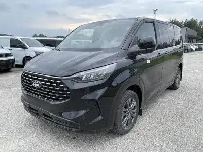 Neu Ford Tourneo Custom Titanium 170 PS (125 kW) 2026 Schwarz, agate black metallic Van