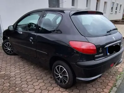 Gebraucht Peugeot 206 Filou 60 PS (44 kW) 2005 Schwarz Limousine