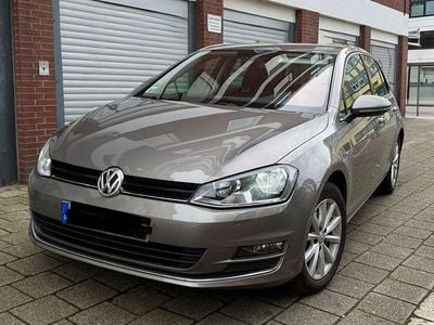 Usata VW Golf VII LOUNGE 110 CV (80 kW) 2015 Grigio Berlina