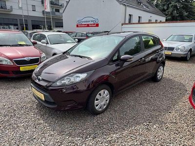 Gebraucht Ford Fiesta Trend 60 PS (44 kW) 2010 Morello metallic Kleinwagen