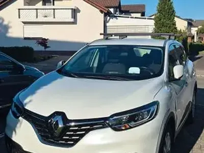 Gebraucht Renault Kadjar Experience 131 PS (96 kW) 2017 Weiß SUV
