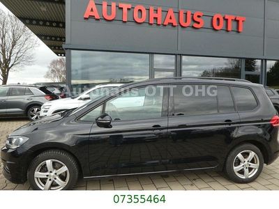 Gebraucht VW Touran Highline 190 PS (139 kW) 2019 Schwarz Van / Kleinbus