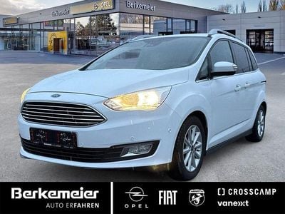 Weiß Gebraucht 2018 Ford C-MAX Titanium Van / Kleinbus | 12.925 € (Etwas zu teuer)