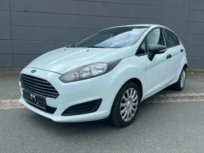 Gebraucht Ford Fiesta 105 PS (77 kW) 2017 Weiß Kleinwagen
