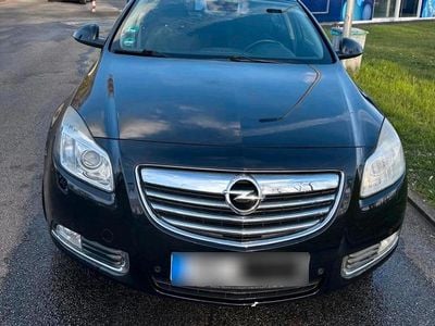 Gebraucht Opel Insignia 220 PS (161 kW) 2009 Schwarz Limousine