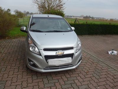 Gebraucht Chevrolet Spark 92 PS (67 kW) 2013 Silber metallic Kleinwagen