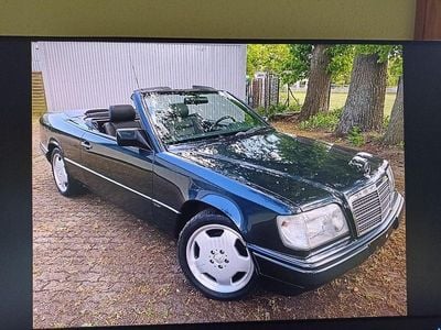 Gebraucht Mercedes E200 Edition 136 PS (100 kW) 1997 Blau Cabrio