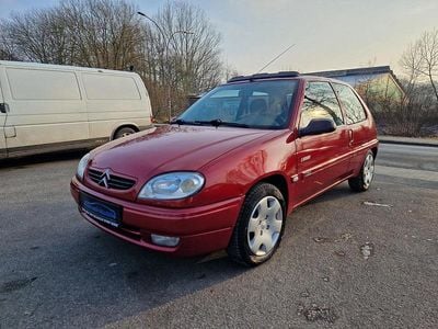 Rot Gebraucht 2000 Citroën Saxo Kleinwagen | 2.499 € (Etwas zu teuer)