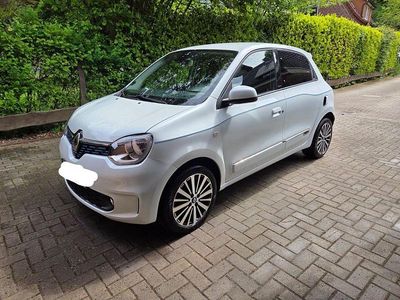 Weiß Gebraucht 2021 Renault Twingo Vibes Kleinwagen | 11.299 € (Fairer Preis)