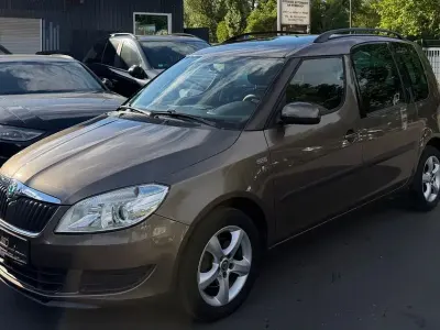 Gebraucht Skoda Roomster 86 PS (63 kW) 2012 Braun Van / Kleinbus