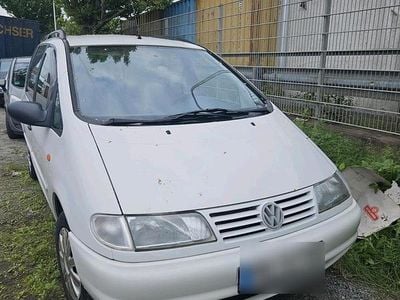 Gebraucht VW Sharan 90 PS (66 kW) 1997 Weiß Van / Kleinbus