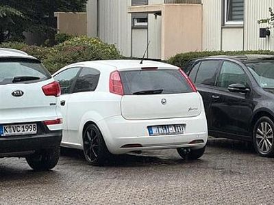 Gebraucht Fiat Punto 60 PS (44 kW) 2009 Weiß Kleinwagen