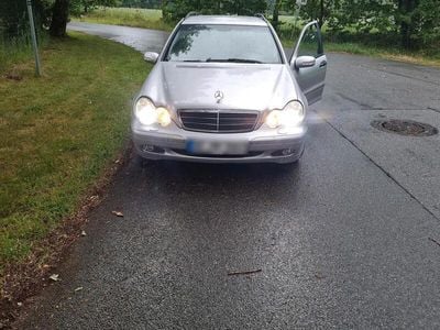 Mercedes C270