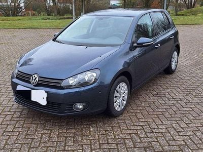 Gebraucht VW Golf VI Team 105 PS (77 kW) 2010 Blau Kleinwagen