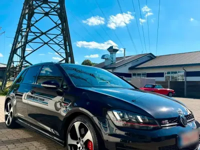 Gebraucht VW Golf VII GTI 232 PS (170 kW) 2014 Schwarz Limousine