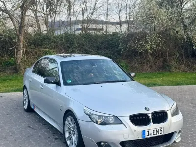 Käytetty BMW 523 M Sport 190 HP (139 kW) 2009 Harmaa Sedan