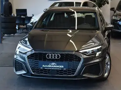 Używany Audi A3 S-Line 116 KM (85 kW) 2021 Szary Sedan/Limuzyna