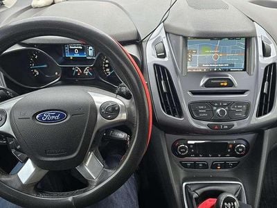 Weiß Gebraucht 2016 Ford Tourneo Trend Limousine | 14.300 € (Superpreis)