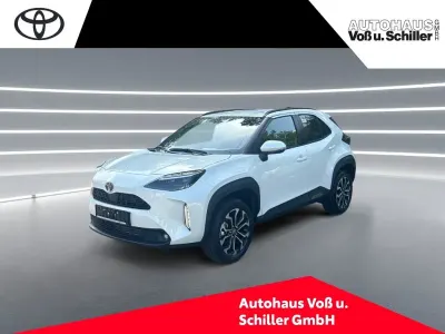 Neu Toyota Yaris Cross 131 PS (96 kW) 2026 Weiß SUV