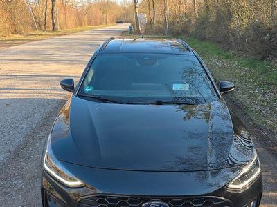 Gebraucht Ford Focus ST-Line 125 PS (91 kW) 2022 Schwarz Limousine