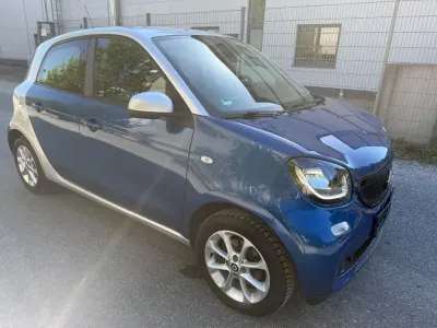 Gebraucht Smart ForFour Basis 71 PS (52 kW) 2018 Blau Kleinwagen