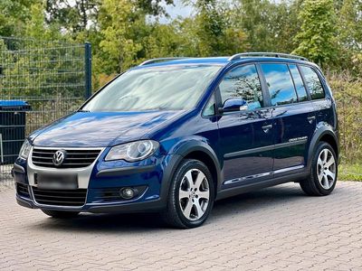 VW Touran Cross