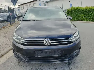 Gebraucht VW Touran Comfortline 150 PS (110 kW) 2016 Deep black perleffekt Van / Kleinbus