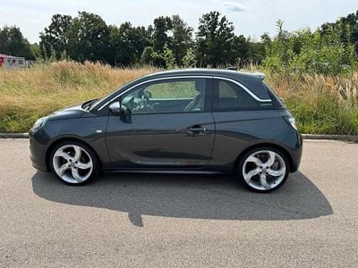 Opel Adam
