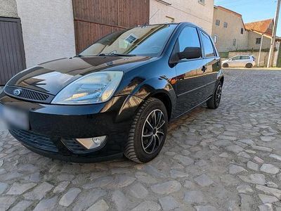 Gebraucht Ford Fiesta 101 PS (74 kW) 2003 Schwarz Kleinwagen