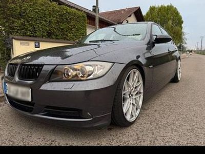 Gebraucht BMW 325 M Sport 218 PS (160 kW) 2005 Grau Limousine