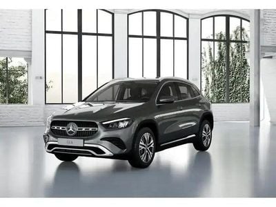 Gebraucht Mercedes GLA200 Progressive 163 PS (119 kW) 2024 Grau metalliclack mountaingrau SUV