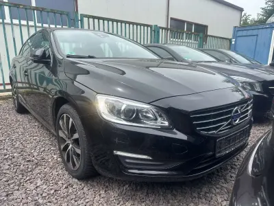 Gebraucht Volvo S60 Linje Svart 150 PS (110 kW) 2018 Schwarz Limousine