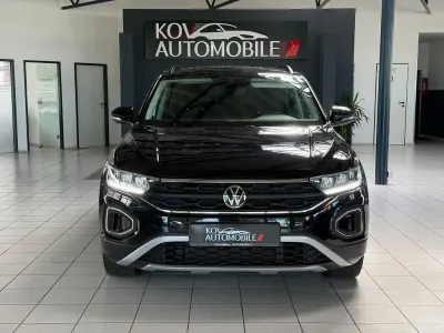 Gebraucht VW T-Roc Move 116 PS (85 kW) 2024 Schwarz SUV