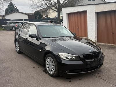 Second-hand BMW 318 129 CP (94 kW) 2006 Negru Berlinǎ